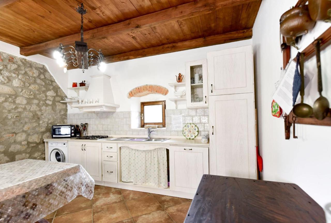 Agriturismo Castello Delle Fornaci - Private Jacuzzi Arcidosso Eksteriør bilde
